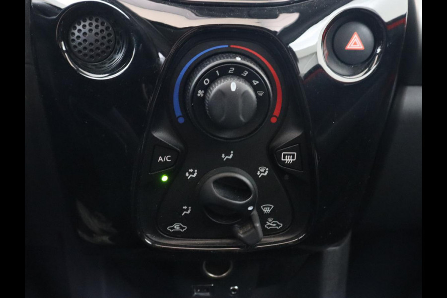 Peugeot 108 1.0 e-VTi Allure TOP | Elektrisch Vouwdak | Airco | Bluetooth | Speedlimiter | Lichtmetalen velgen