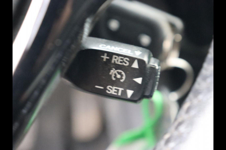 Peugeot 108 1.0 e-VTi Allure TOP | Elektrisch Vouwdak | Airco | Bluetooth | Speedlimiter | Lichtmetalen velgen