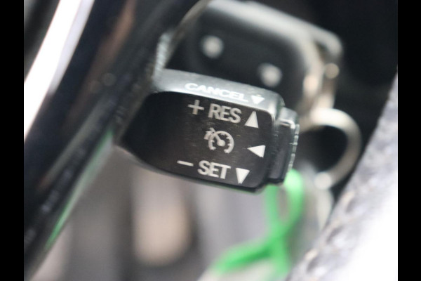 Peugeot 108 1.0 e-VTi Allure TOP | Elektrisch Vouwdak | Airco | Bluetooth | Speedlimiter | Lichtmetalen velgen