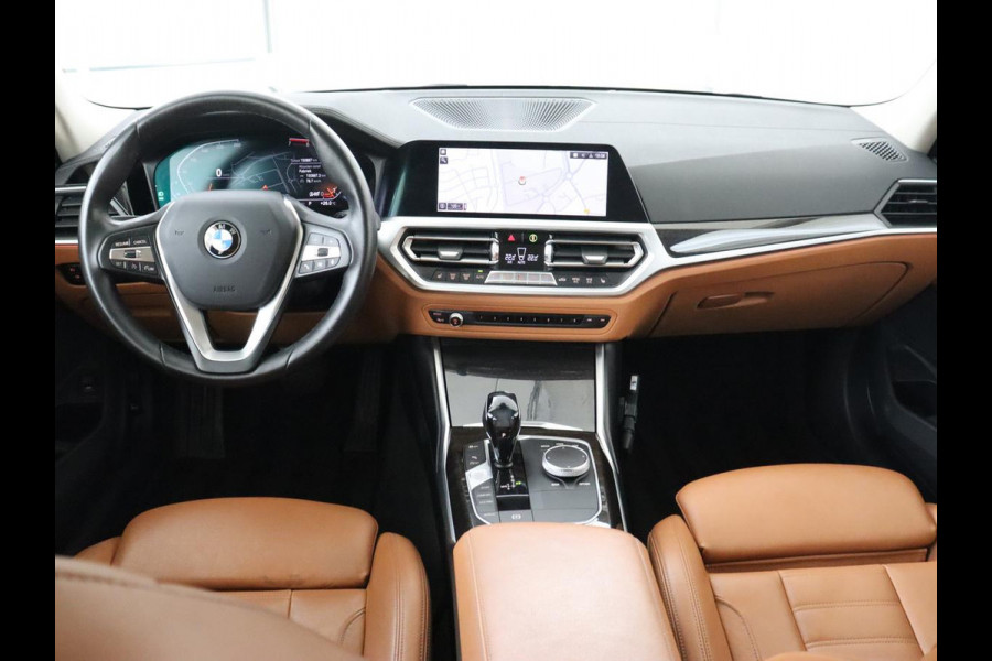 BMW 3-serie 320i Executive Edition | Leder | Stoelverwarming | Luxury Line | Sportstoelen | Carplay | Live Cockpit | Navigatie | Parkeerhulp | Full LED