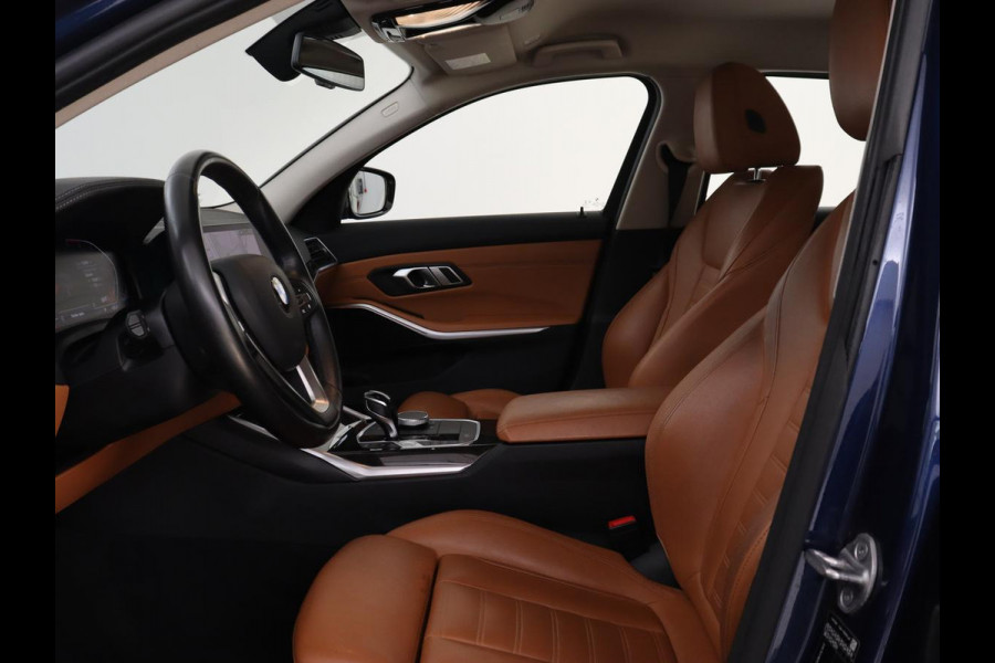 BMW 3-serie 320i Executive Edition | Leder | Stoelverwarming | Luxury Line | Sportstoelen | Carplay | Live Cockpit | Navigatie | Parkeerhulp | Full LED