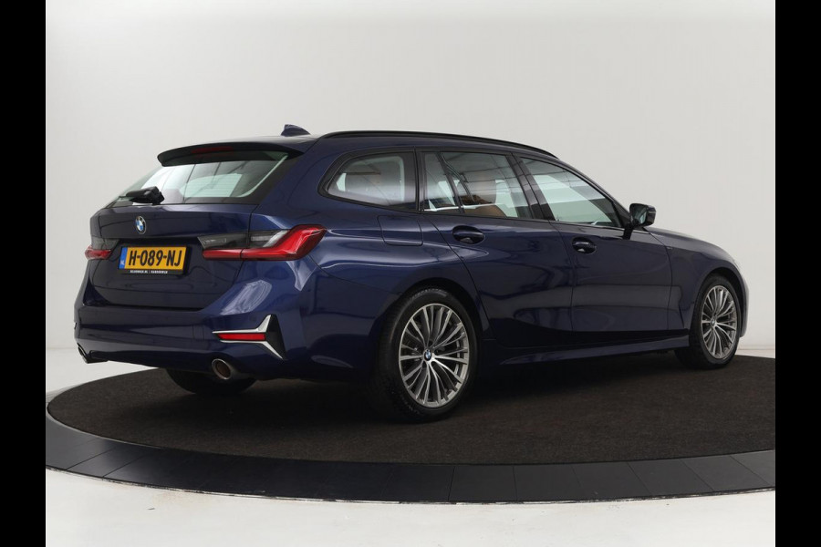 BMW 3-serie 320i Executive Edition | Leder | Stoelverwarming | Luxury Line | Sportstoelen | Carplay | Live Cockpit | Navigatie | Parkeerhulp | Full LED