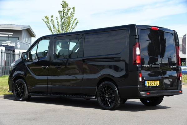 Renault Trafic 2.0 Blue dCi 170 L2H1 DC Black Edition Cruise, Carplay, 170pk, 2 x Schuifdeur, Multimedia, Automaat, Sensoren, Uniek!