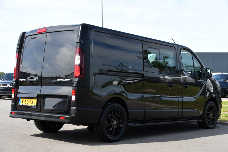 Renault Trafic 2.0 Blue dCi 170 L2H1 DC Black Edition Cruise, Carplay, 170pk, 2 x Schuifdeur, Multimedia, Automaat, Sensoren, Uniek!