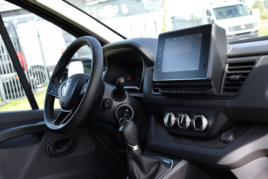 Renault Trafic 2.0 Blue dCi 170 L2H1 DC Black Edition Cruise, Carplay, 170pk, 2 x Schuifdeur, Multimedia, Automaat, Sensoren, Uniek!
