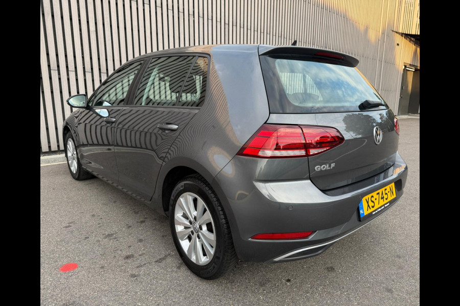 Volkswagen Golf 1.0 TSI Comfortline - apple carplay