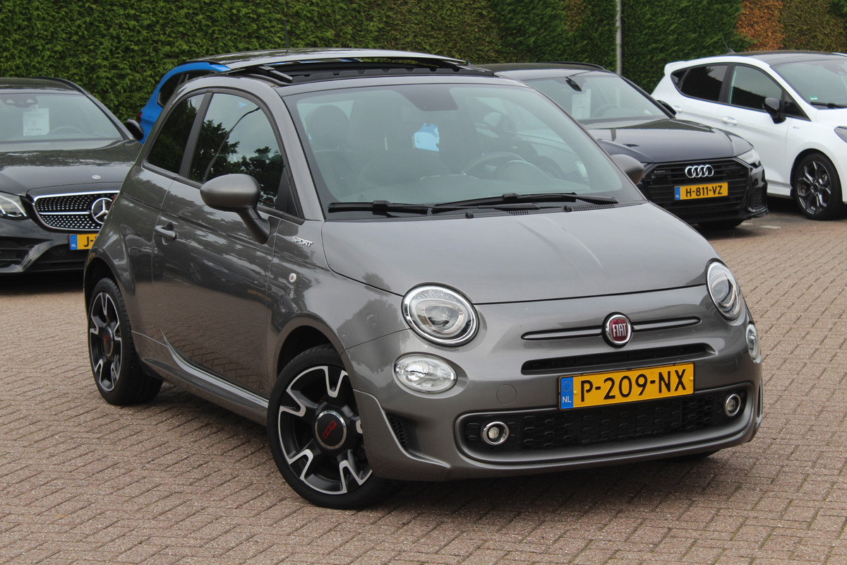 Fiat 500 1.0 Hybrid Sport / Panoramadak / Navigatie / Parkeerhulp achter / 16'' / Half leder / Xenon / Cruise Control Fiat 500 1.0 Hybrid Sport / Panoramadak / Navigatie / Parkeerhulp achter / 16'' / Half leder / Xenon / Cruise Control