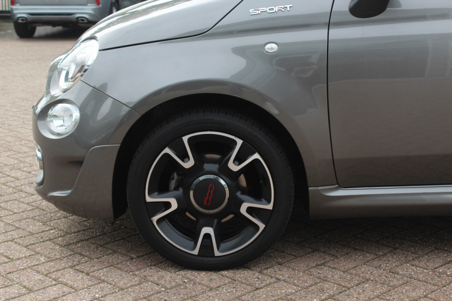 Fiat 500 1.0 Hybrid Sport / Panoramadak / Navigatie / Parkeerhulp achter / 16'' / Half leder / Xenon / Cruise Control
