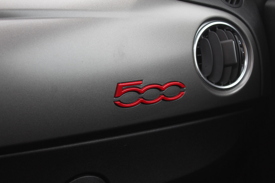 Fiat 500 1.0 Hybrid Sport / Panoramadak / Navigatie / Parkeerhulp achter / 16'' / Half leder / Xenon / Cruise Control