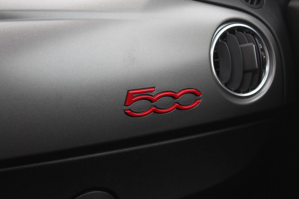 Fiat 500 1.0 Hybrid Sport / Panoramadak / Navigatie / Parkeerhulp achter / 16'' / Half leder / Xenon / Cruise Control