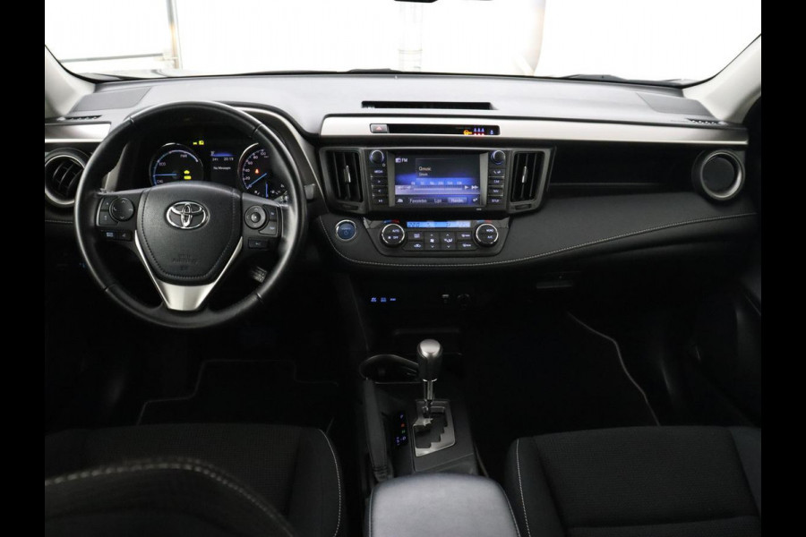 Toyota RAV4 2.5 Hybrid Dynamic | 1e eigenaar | 51.700km NAP | Trekhaak | Adaptive cruise | Camera | Climate control | Bluetooth
