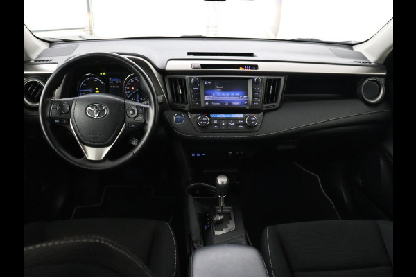 Toyota RAV4 2.5 Hybrid Dynamic | 1e eigenaar | 51.700km NAP | Trekhaak | Adaptive cruise | Camera | Climate control | Bluetooth