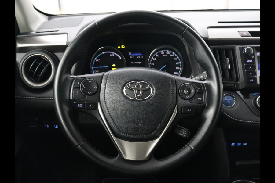 Toyota RAV4 2.5 Hybrid Dynamic | 1e eigenaar | 51.700km NAP | Trekhaak | Adaptive cruise | Camera | Climate control | Bluetooth