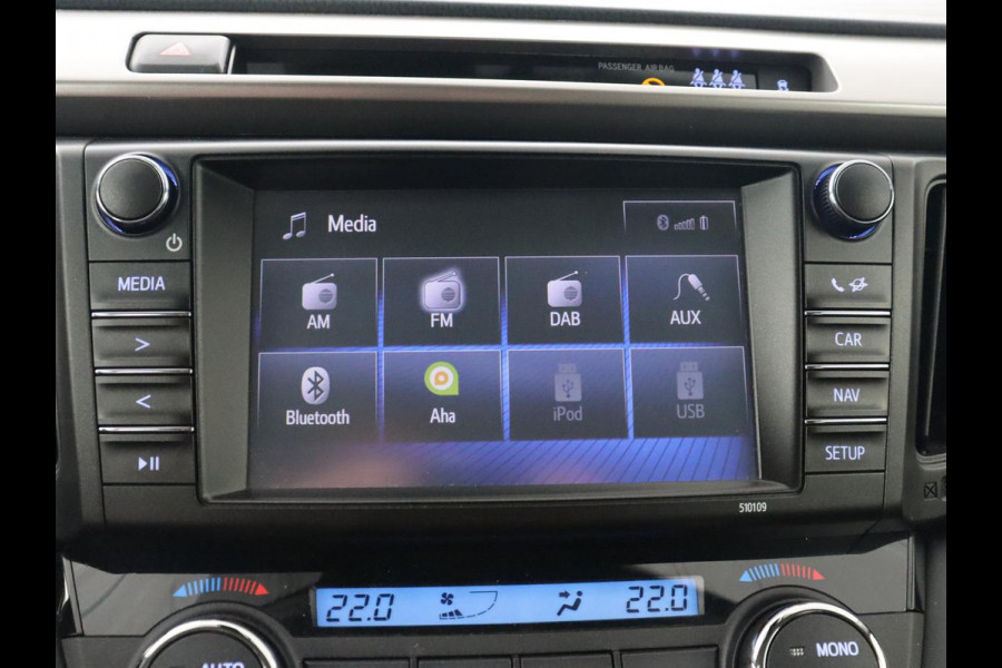Toyota RAV4 2.5 Hybrid Dynamic | 1e eigenaar | 51.700km NAP | Trekhaak | Adaptive cruise | Camera | Climate control | Bluetooth