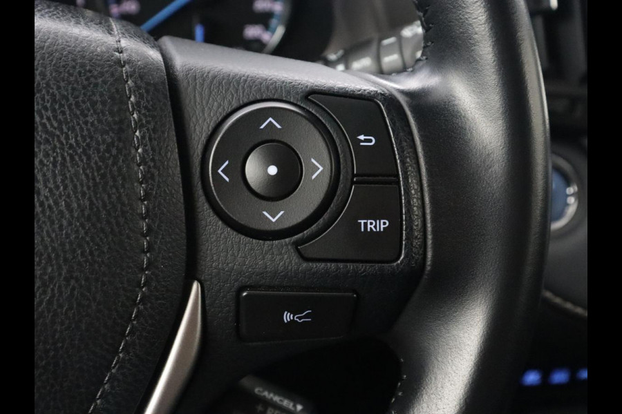 Toyota RAV4 2.5 Hybrid Dynamic | 1e eigenaar | 51.700km NAP | Trekhaak | Adaptive cruise | Camera | Climate control | Bluetooth