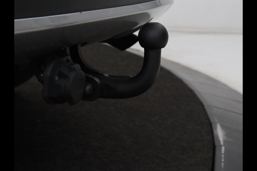 Toyota RAV4 2.5 Hybrid Dynamic | 1e eigenaar | 51.700km NAP | Trekhaak | Adaptive cruise | Camera | Climate control | Bluetooth
