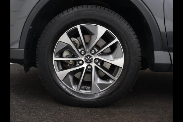 Toyota RAV4 2.5 Hybrid Dynamic | 1e eigenaar | 51.700km NAP | Trekhaak | Adaptive cruise | Camera | Climate control | Bluetooth