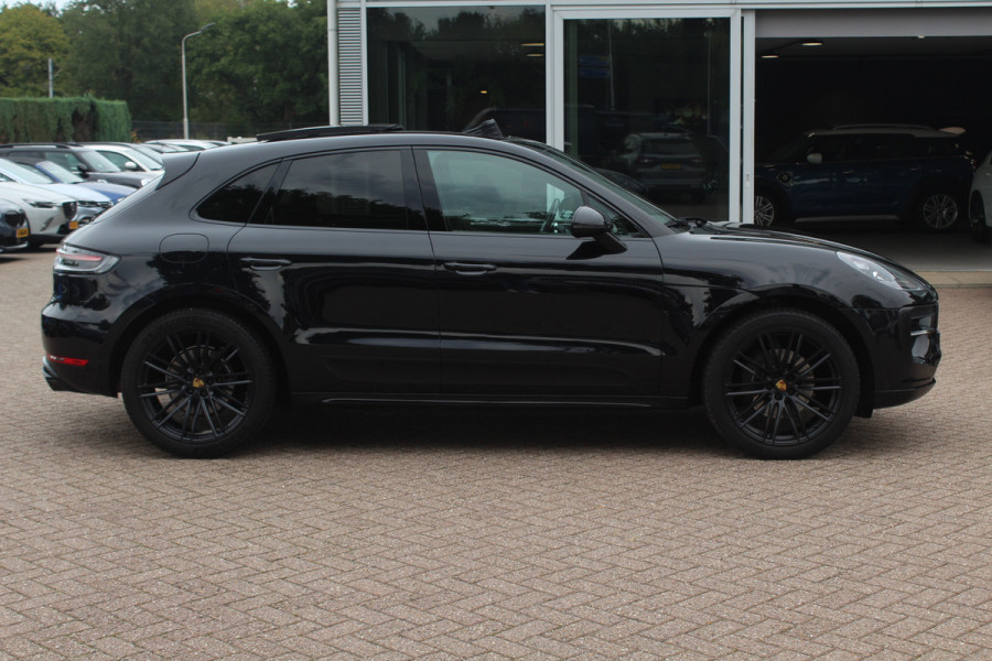Porsche Macan 2.0 / Panoramadak / Camera / Luchtvering / 21'' / Sportchrono + Design / Bose / Dodehoek / Apple CarPlay / Stoel+Stuurverwarming / Luxe Leder / Stoelverwarming / ACC
