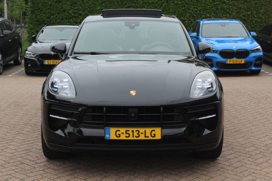 Porsche Macan 2.0 / Panoramadak / Camera / Luchtvering / 21'' / Sportchrono + Design / Bose / Dodehoek / Apple CarPlay / Stoel+Stuurverwarming / Luxe Leder / Stoelverwarming / ACC