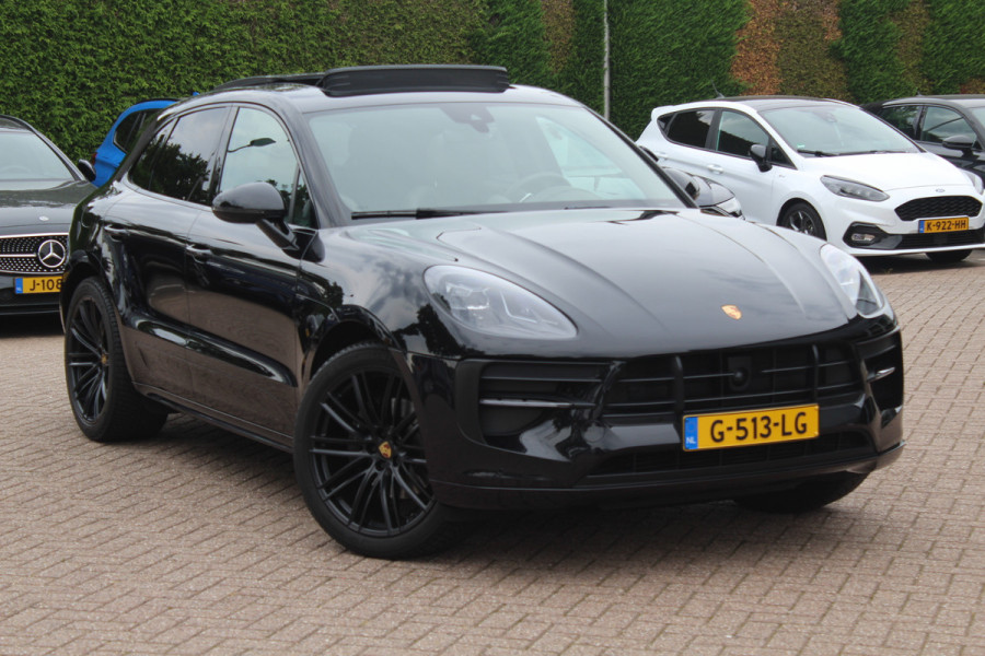 Porsche Macan 2.0 / Panoramadak / Camera / Luchtvering / 21'' / Sportchrono + Design / Bose / Dodehoek / Apple CarPlay / Stoel+Stuurverwarming / Luxe Leder / Stoelverwarming / ACC