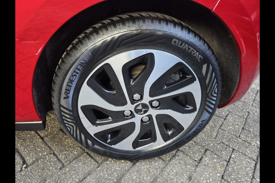 DS DS 3 1.2 PureTech So Chic | 2E EIGENAAR | 12MND GARANTIE | NAVI | CRUISE | LEDER | DS DS 3 1.2 PureTech So Chic | 2E EIGENAAR | 12MND GARANTIE | NAVI | CRUISE | LEDER |