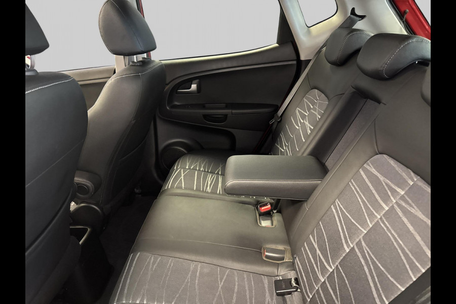 Kia Venga 1.4 CVVT Summer Edition | navi | schuifdak | trekhaak | dealer onderhouden