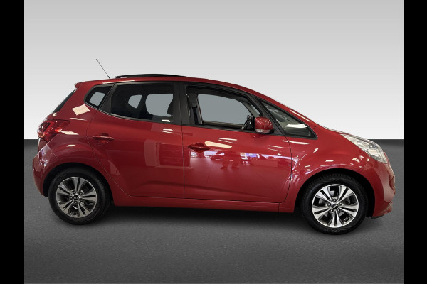 Kia Venga 1.4 CVVT Summer Edition | navi | schuifdak | trekhaak | dealer onderhouden