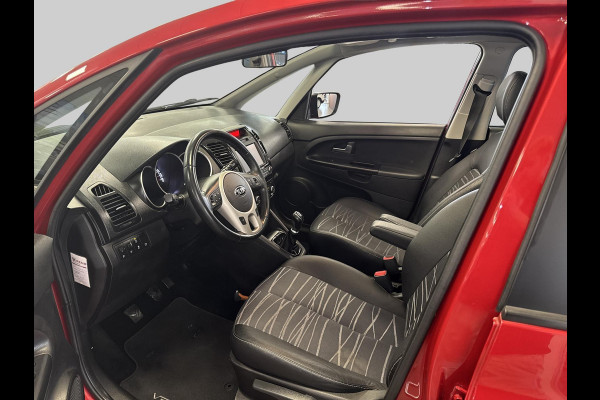 Kia Venga 1.4 CVVT Summer Edition | navi | schuifdak | trekhaak | dealer onderhouden