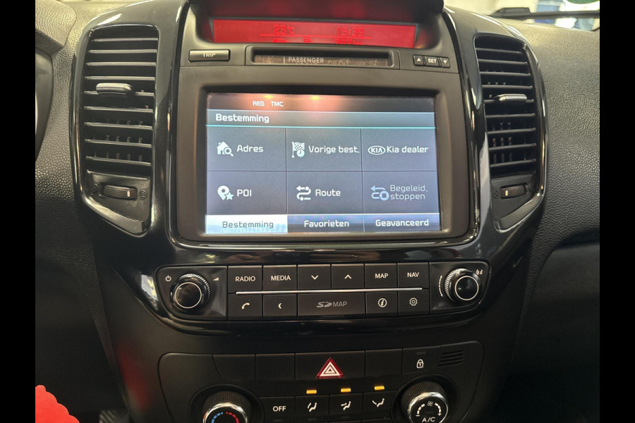 Kia Venga 1.4 CVVT Summer Edition | navi | schuifdak | trekhaak | dealer onderhouden