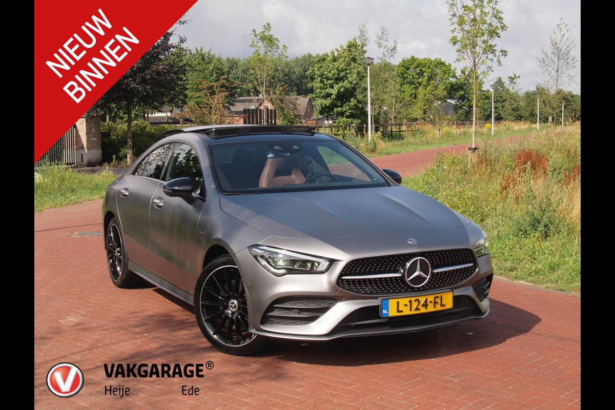 Mercedes-Benz CLA-Klasse 250 e Premium Plus | Panoramadak | Lederen Bekleding | Burmester | 360°-camera | NL-Auto | Mercedes-Benz CLA-Klasse 250 e Premium Plus | Panoramadak | Lederen Bekleding | Burmester | 360°-camera | NL-Auto |