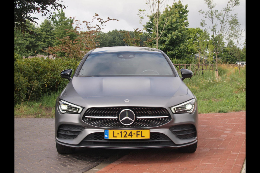 Mercedes-Benz CLA-Klasse 250 e Premium Plus | Panoramadak | Lederen Bekleding | Burmester | 360°-camera | NL-Auto |