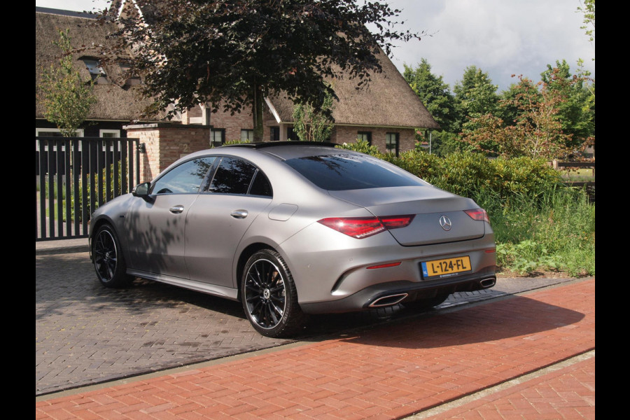 Mercedes-Benz CLA-Klasse 250 e Premium Plus | Panoramadak | Lederen Bekleding | Burmester | 360°-camera | NL-Auto |