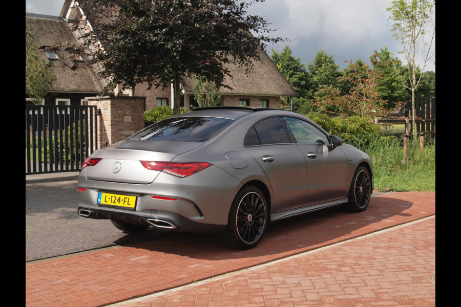 Mercedes-Benz CLA-Klasse 250 e Premium Plus | Panoramadak | Lederen Bekleding | Burmester | 360°-camera | NL-Auto |