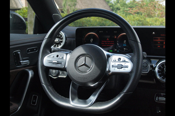 Mercedes-Benz CLA-Klasse 250 e Premium Plus | Panoramadak | Lederen Bekleding | Burmester | 360°-camera | NL-Auto |