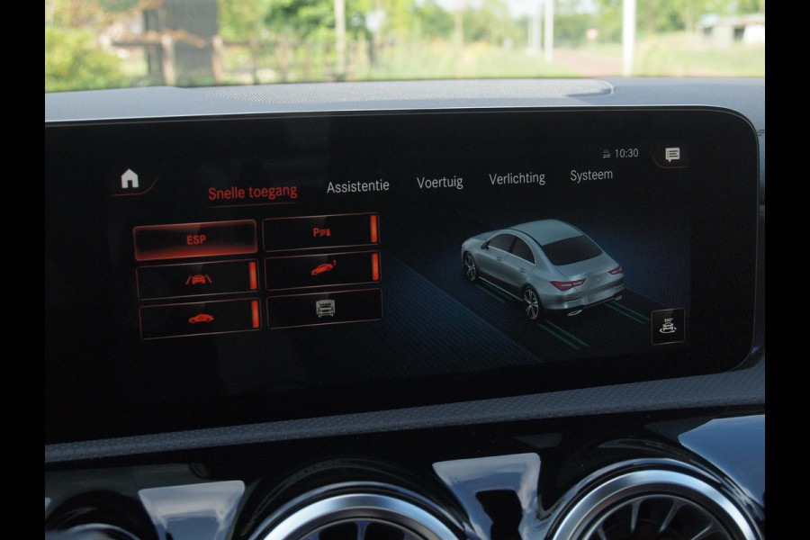 Mercedes-Benz CLA-Klasse 250 e Premium Plus | Panoramadak | Lederen Bekleding | Burmester | 360°-camera | NL-Auto |