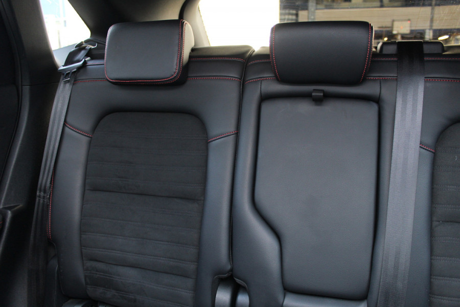 Ford Kuga 2.5 PHEV ST-Line X | Panoramadak | 19'' | BLIS | B&O | Head-up | Winterpack