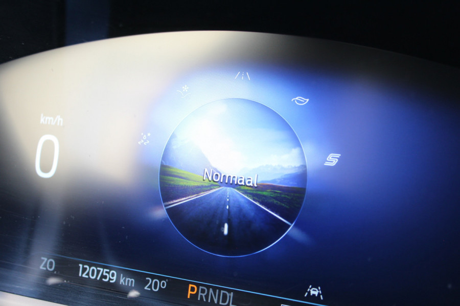 Ford Kuga 2.5 PHEV ST-Line X | Panoramadak | 19'' | BLIS | B&O | Head-up | Winterpack