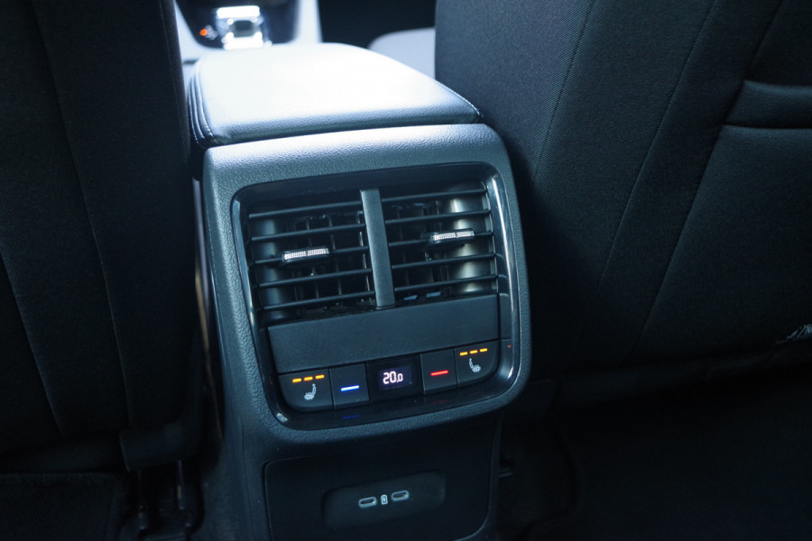 Škoda Octavia Combi 1.4 TSI iV PHEV Sportline Business, Camera, Stoelverwarming, Carplay,