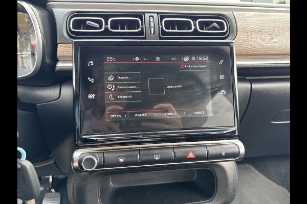 Citroën C3 1.2 PureTech Shine Keurige auto I LAGE KM STAND
