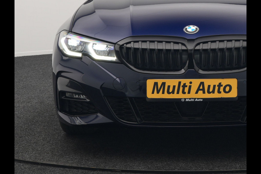 BMW 3 Serie Touring 330e M Sport Plug in Hybrid 293pk Dealer O.H PHEV | Trekhaak Af Fabriek | Laser LED | Head Up | Adaptive Cruise | Apple Carplay | Keyless | Lederen Sportstoelen Verwarmd | Camera | Virtual | Navigatie | DAB | 19"L.M |