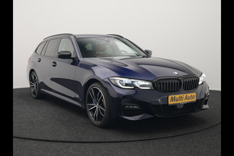 BMW 3 Serie Touring 330e M Sport Plug in Hybrid 293pk Dealer O.H PHEV | Trekhaak Af Fabriek | Laser LED | Head Up | Adaptive Cruise | Apple Carplay | Keyless | Lederen Sportstoelen Verwarmd | Camera | Virtual | Navigatie | DAB | 19"L.M |
