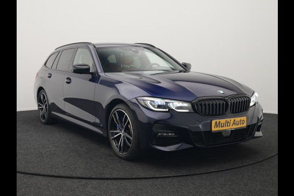 BMW 3 Serie Touring 330e M Sport Plug in Hybrid 293pk Dealer O.H PHEV | Trekhaak Af Fabriek | Laser LED | Head Up | Adaptive Cruise | Apple Carplay | Keyless | Lederen Sportstoelen Verwarmd | Camera | Virtual | Navigatie | DAB | 19"L.M |