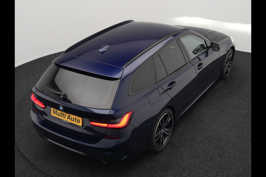 BMW 3 Serie Touring 330e M Sport Plug in Hybrid 293pk Dealer O.H PHEV | Trekhaak Af Fabriek | Laser LED | Head Up | Adaptive Cruise | Apple Carplay | Keyless | Lederen Sportstoelen Verwarmd | Camera | Virtual | Navigatie | DAB | 19"L.M |