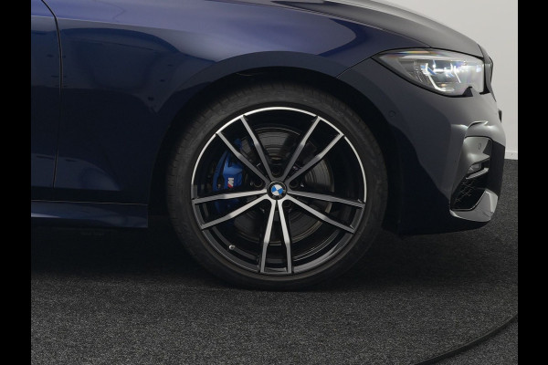 BMW 3 Serie Touring 330e M Sport Plug in Hybrid 293pk Dealer O.H PHEV | Trekhaak Af Fabriek | Laser LED | Head Up | Adaptive Cruise | Apple Carplay | Keyless | Lederen Sportstoelen Verwarmd | Camera | Virtual | Navigatie | DAB | 19"L.M |