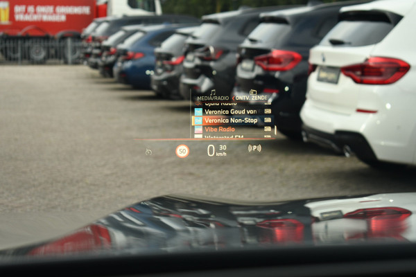 BMW X5 xDrive50e M-Sport Pro Pano Comf-zetels H/K HUD 360 22-inch BTW-AUTO!