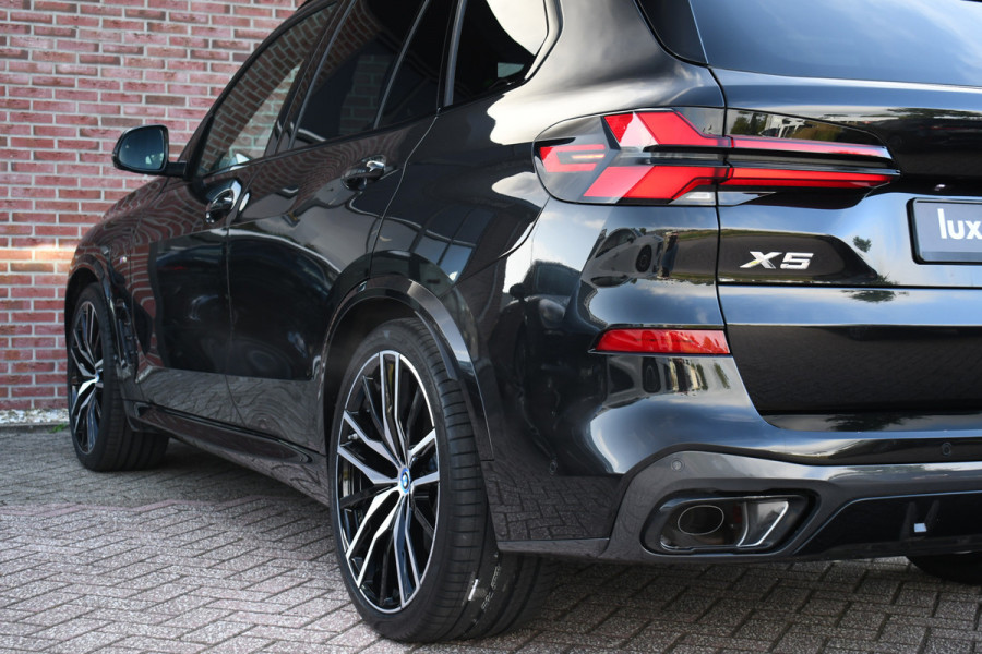 BMW X5 xDrive50e M-Sport Pro Pano Comf-zetels H/K HUD 360 22-inch BTW-AUTO!
