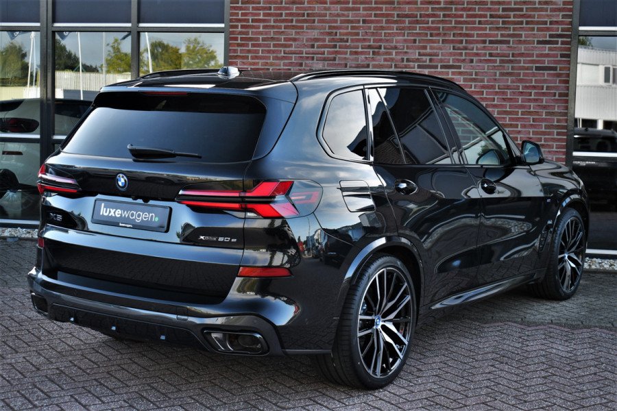 BMW X5 xDrive50e M-Sport Pro Pano Comf-zetels H/K HUD 360 22-inch BTW-AUTO!