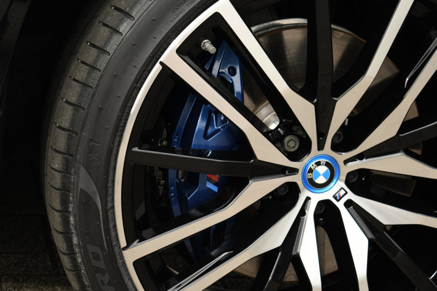 BMW X5 xDrive50e M-Sport Pro Pano Comf-zetels H/K HUD 360 22-inch BTW-AUTO!