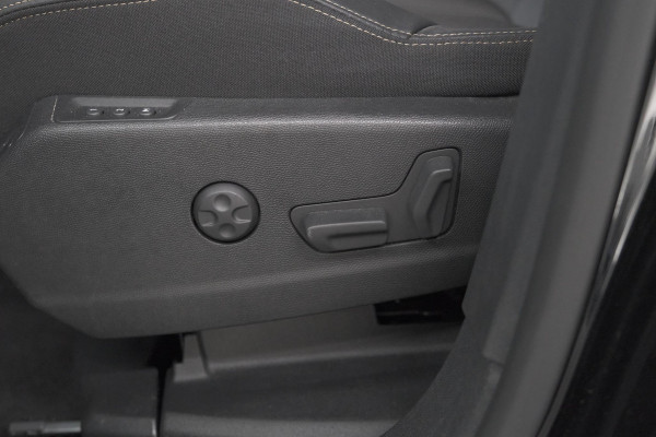 Peugeot 3008 1.2 Hybrid 136 GT | 360 Camera | Adaptieve Cruise Control | Elektronische Kofferklep | Navigatie