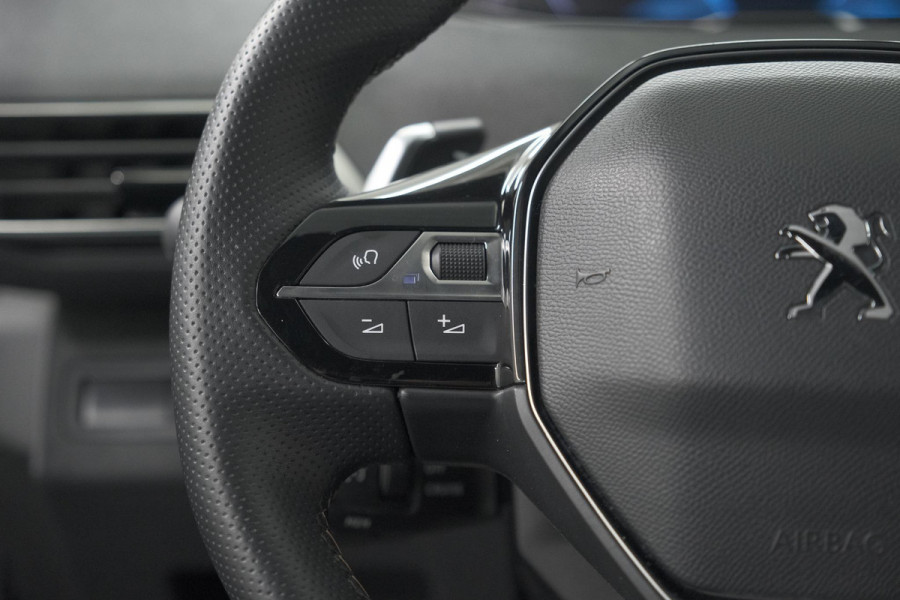 Peugeot 3008 1.2 Hybrid 136 GT | 360 Camera | Adaptieve Cruise Control | Elektronische Kofferklep | Navigatie